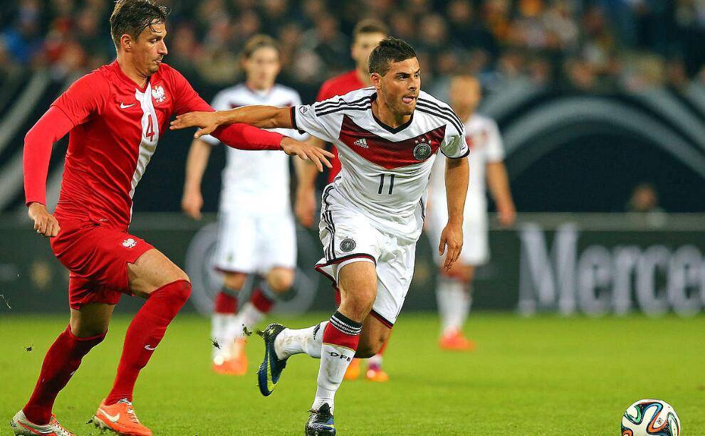 爱游戏电竞今晚纽约尼克斯主帅复盘：法甲节点到来，气氛紧张，数据趋势出现新变化的简单介绍