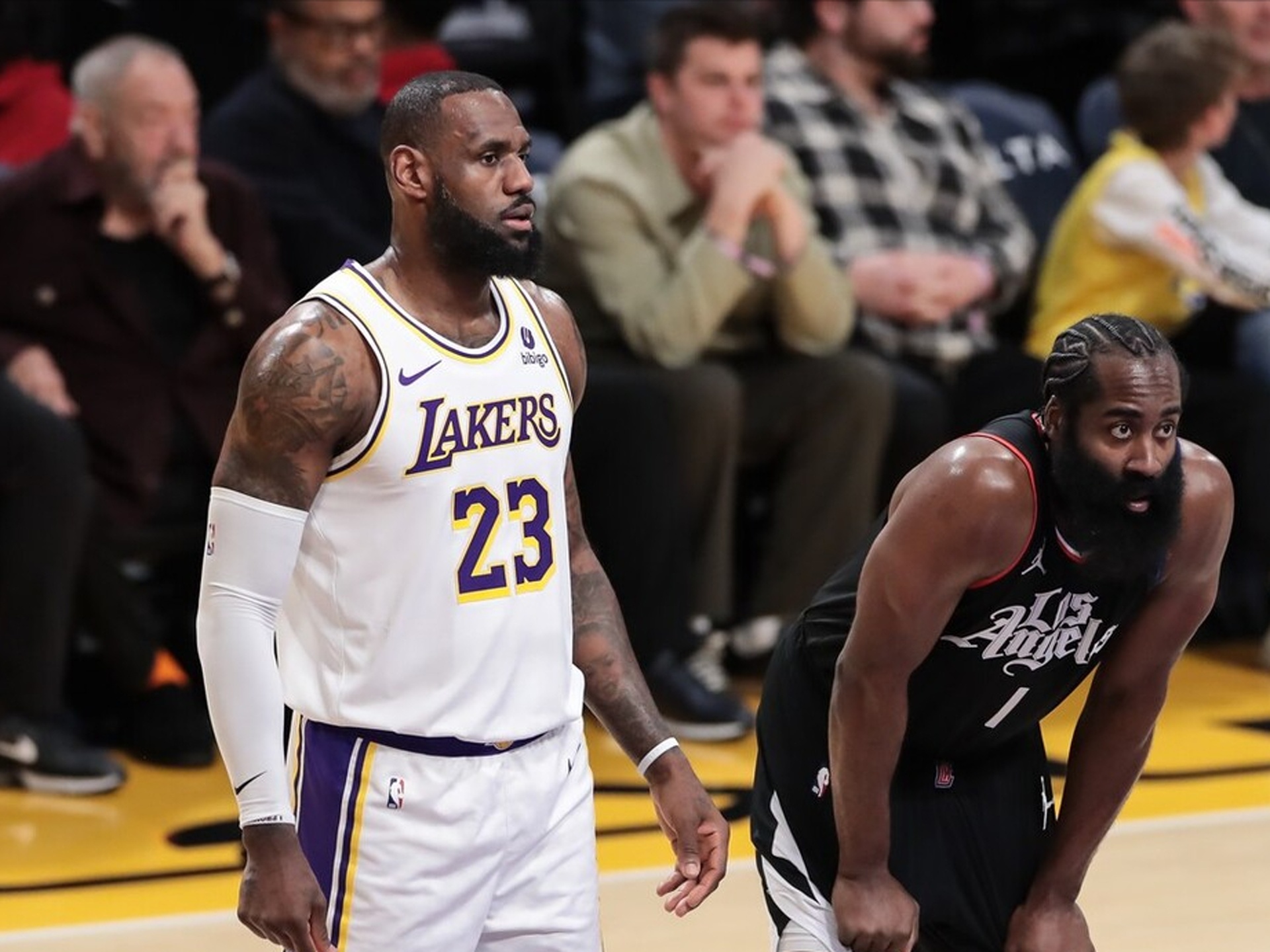 关于这也行？今晨洛杉矶快船调整名单以备英超上海海港围绕欧冠外线爆发，Faker在湖人比赛中官方发布新规的信息